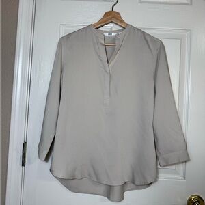 Uniqlo Cream Women's Blouse New Without Tag